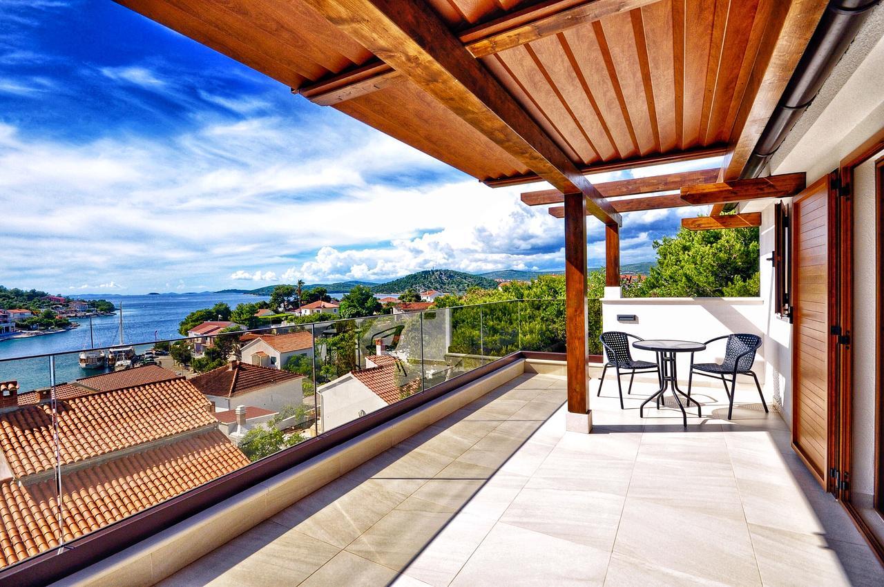 Casa Del Capitano Villa Razanj Bagian luar foto