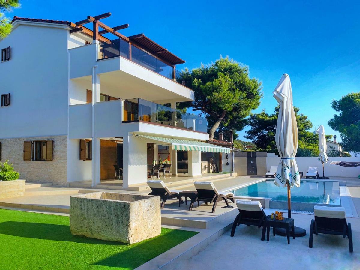 Casa Del Capitano Villa Razanj Bagian luar foto